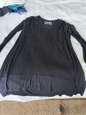 Anthropologie Black V-Neck Long Sleeve Women's Top